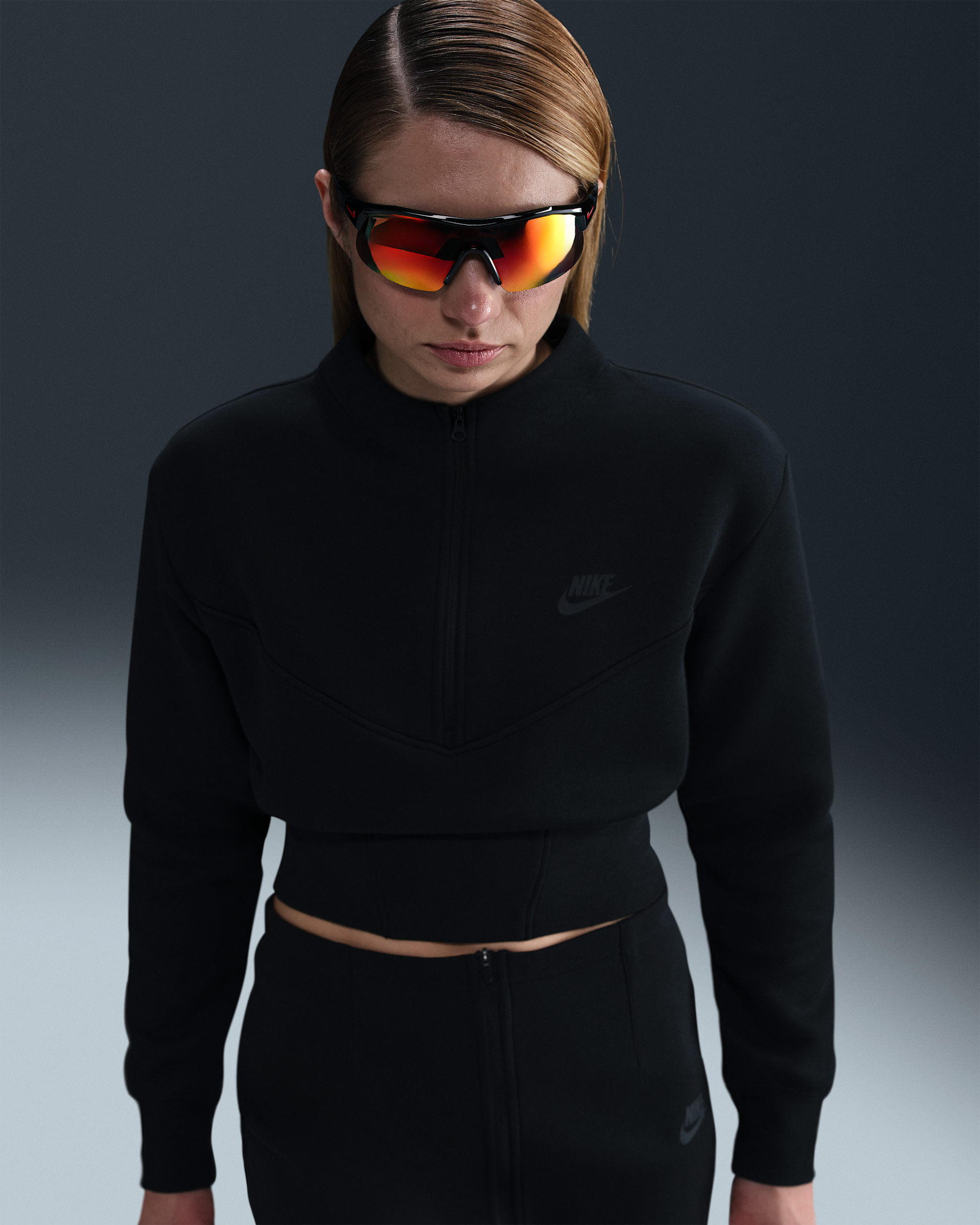 Nike Sportswear Tech Fleece Women's Cropped 1/2-Zip Top. Nike.com